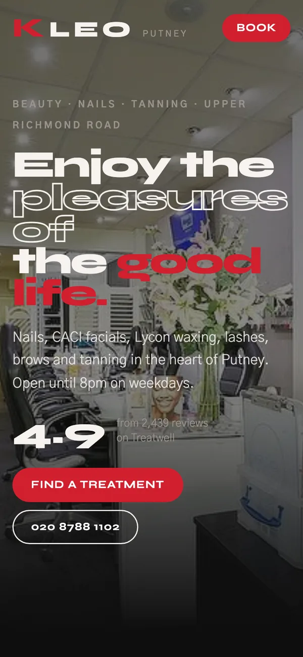 Kleo Putney on a phone: Hero